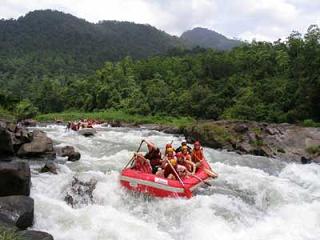 Rafting_Kitulgala_Kelani.JPG